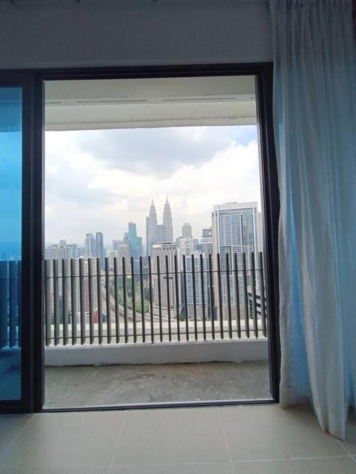 Ferienwohnung Cl 30A Super Kl View Infinity Pool Klcc Kuala Lumpur Exterior foto